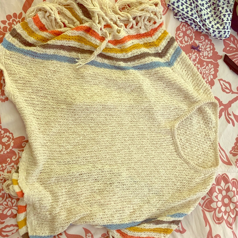 ADORABLE PONCHO!